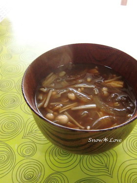 ✽玉ねぎとえのき茸の味噌汁✽