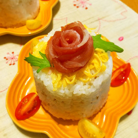 カンタン華やか＊生ハムのバラ寿司