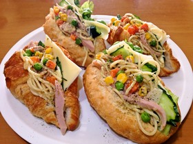 ミックスベジタブルスパサラダサンドイッチ